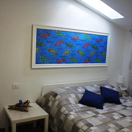 Villa Sonia Apartment & Rooms Lignano Sabbiadoro Dış mekan fotoğraf