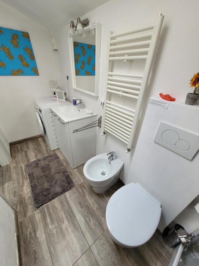 Villa Sonia Apartment & Rooms Lignano Sabbiadoro Dış mekan fotoğraf
